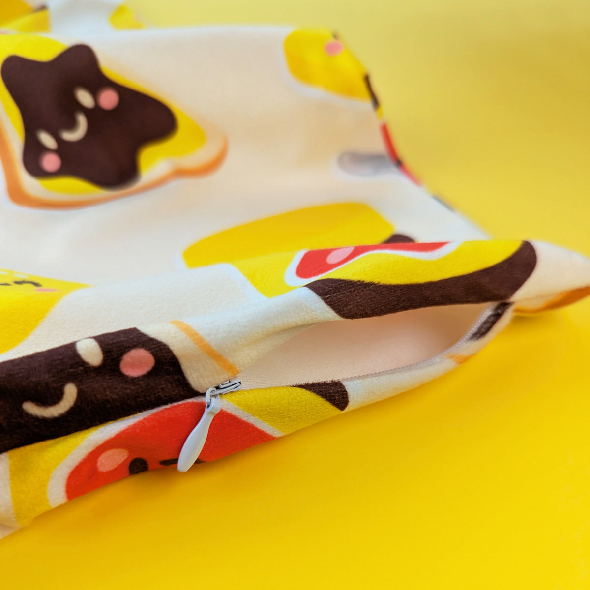 Vegie Mates cushion cover 40x40cm by Sarah Epstein Studio.